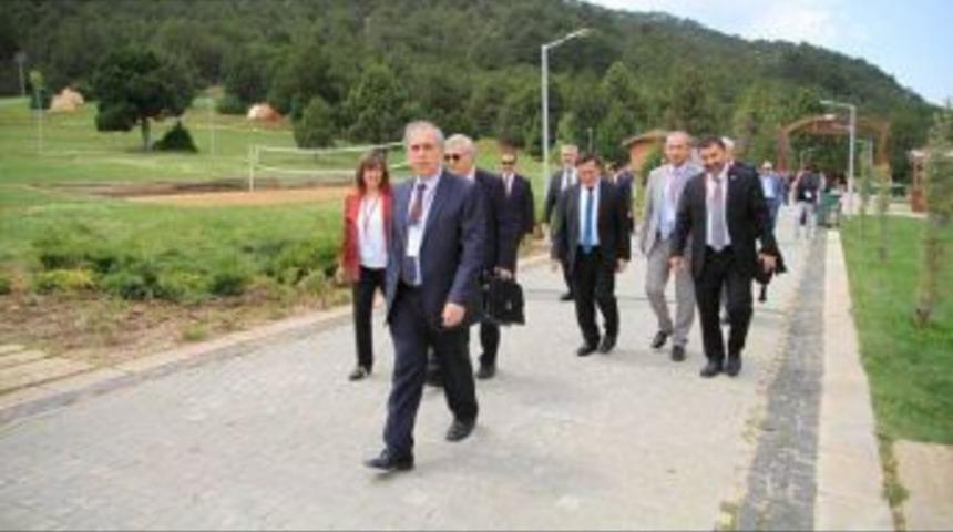 Rekt&ouml;r Kızılay 244. &Uuml;ak Toplantısına Katıldı