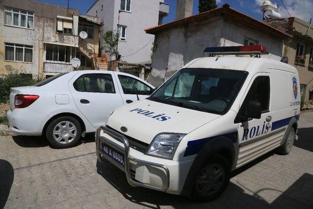 Fetö’den Aranan Doktor Ve Eşi Yurt Dışına Kaçmak İsterken Yakalandı