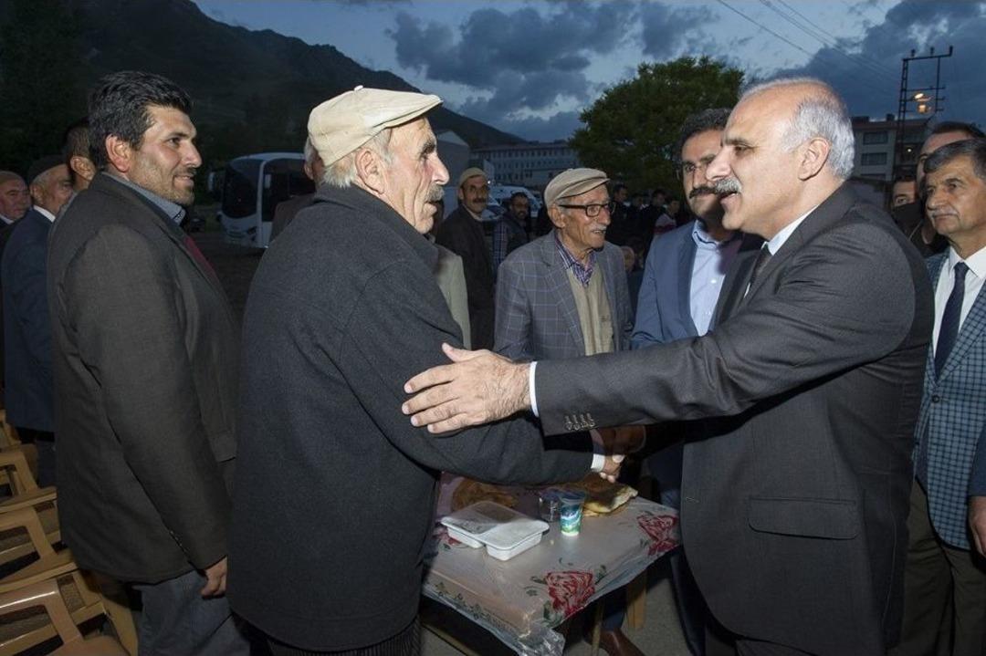 Akdamar Adası Tatlı Suya Kavuşuyor