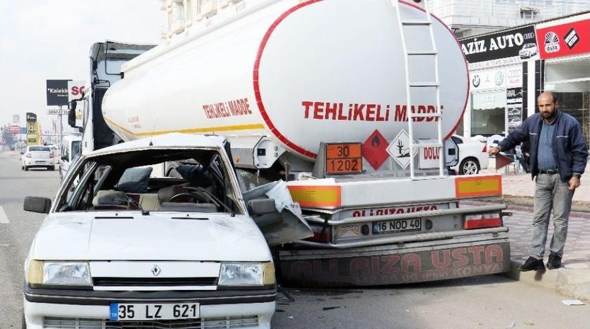 Batman’da Tır Otomobile Çarptı: 5 Yaralı