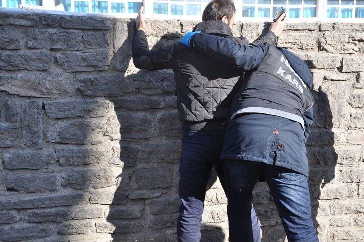 Kars Polisinden Narkotik Uygulaması G4