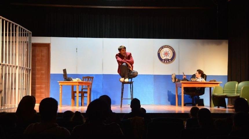 Polis Ailelerini &rsquo;gugulumdakiler&rsquo; G&uuml;ld&uuml;rd&uuml;