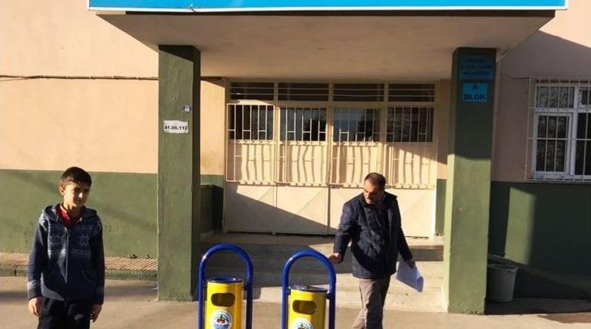 Dilovası’nda Çöp Konteynerleri Yenileniyor