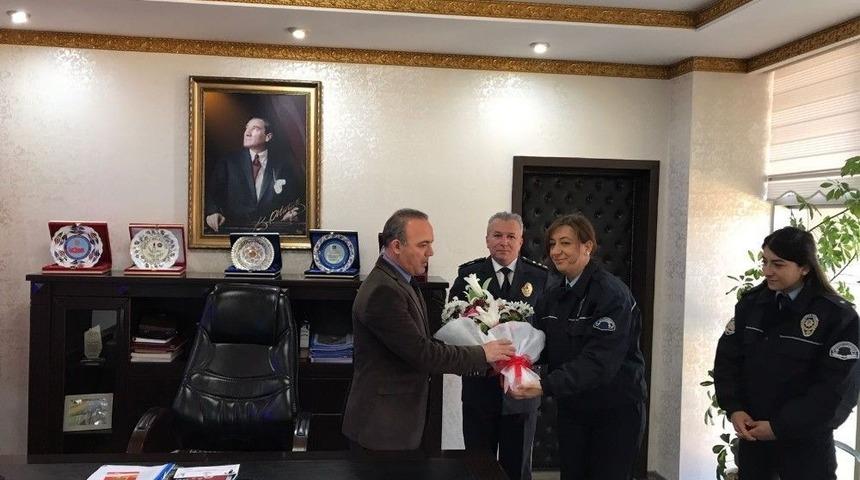 Kaymakam &Ouml;ner&rsquo;e &rsquo;polis Haftası&rsquo; Ziyareti