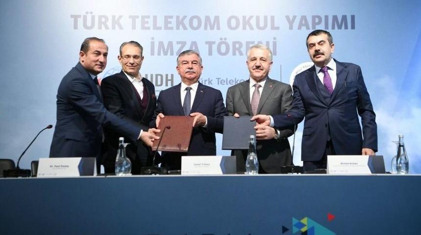 T&uuml;rk Telekom Ve Meb İşbirliğinde 5 İlde Okul Ve &Ouml;ğretmenevi Yapılacak