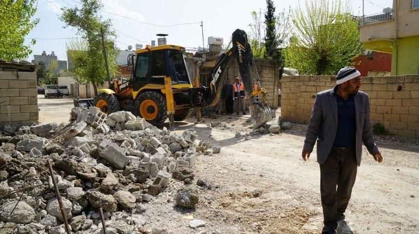 Şeker Caddesinde Yol Genişletme Çalışması Yapılacak