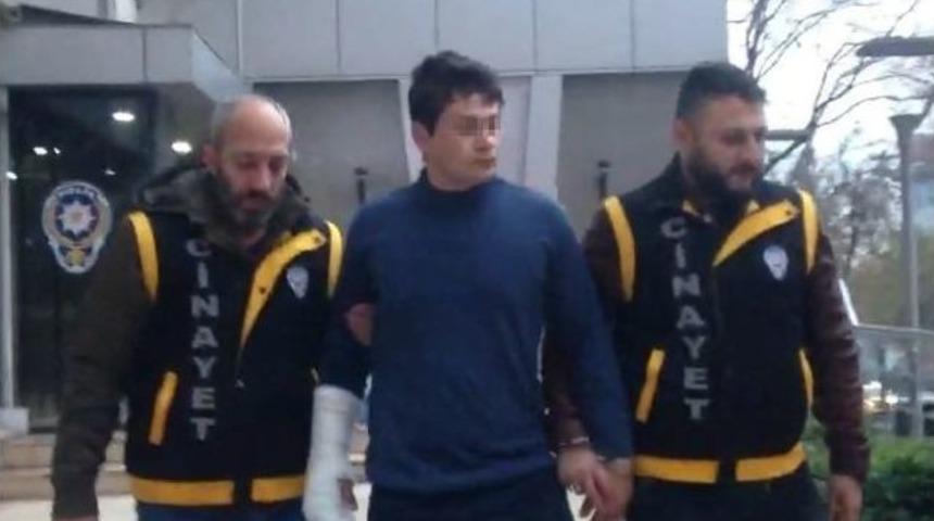 D&uuml;ğ&uuml;n G&uuml;n&uuml; &Ouml;ld&uuml;rd&uuml;ğ&uuml; Karısını Daha &Ouml;nce Ormanda Ağaca Bağlamış