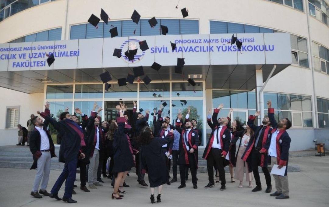 Sivil Havacılık Y&uuml;ksekokulunda Mezuniyet T&ouml;reni