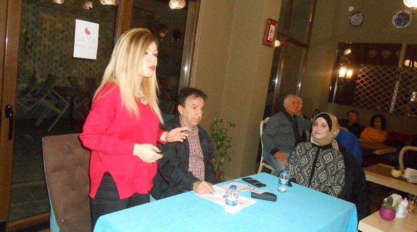 Mehmet Sadık Bozkurt&rsquo;tan &rsquo;esprili Şiir Ve T&uuml;rk&uuml; Dinletisi&rsquo;