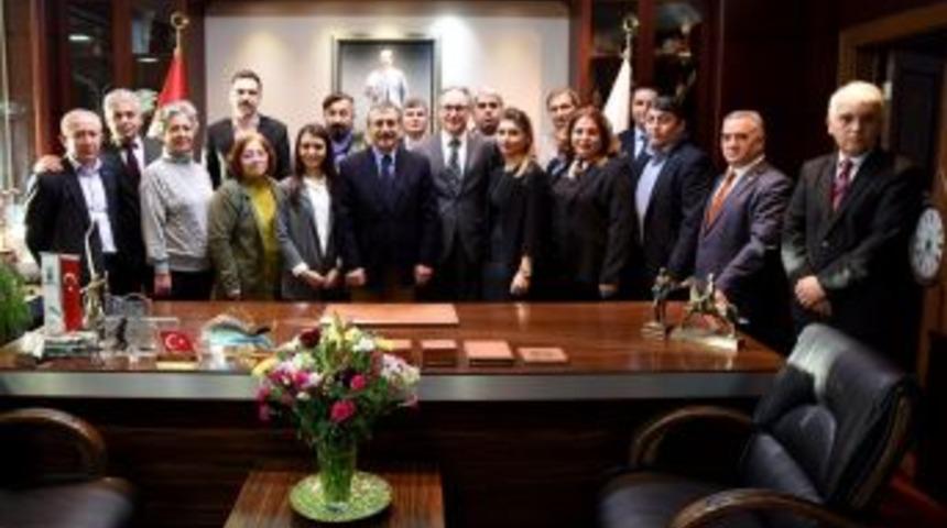 Chp Tepebaşı İl&ccedil;e Başkanlığı Y&ouml;neticileri Başkan Ata&ccedil;&rsquo;ı Ziyaret Etti