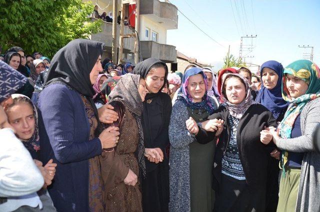 Silahlı Saldırıya Uğrayan Güvenlik Korucusu Şehit Oldu