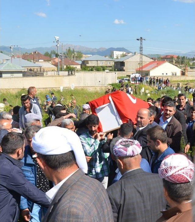 Silahlı Saldırıya Uğrayan Güvenlik Korucusu Şehit Oldu