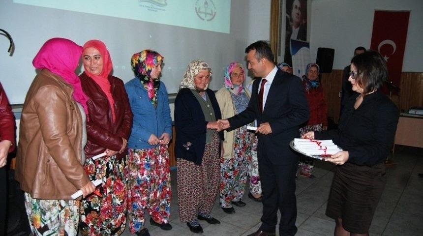 Bayrami&ccedil;&rsquo;te &Ccedil;ift&ccedil;iler Sertifika Aldı