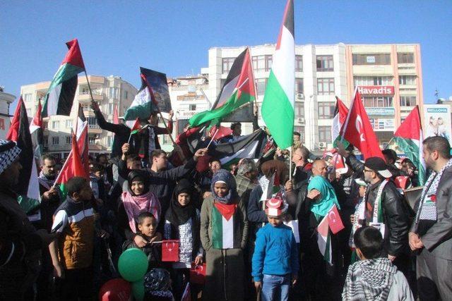 Kilis’te Yaşayan Filistinliler İsrail İle Abd’yi Protesto Etti