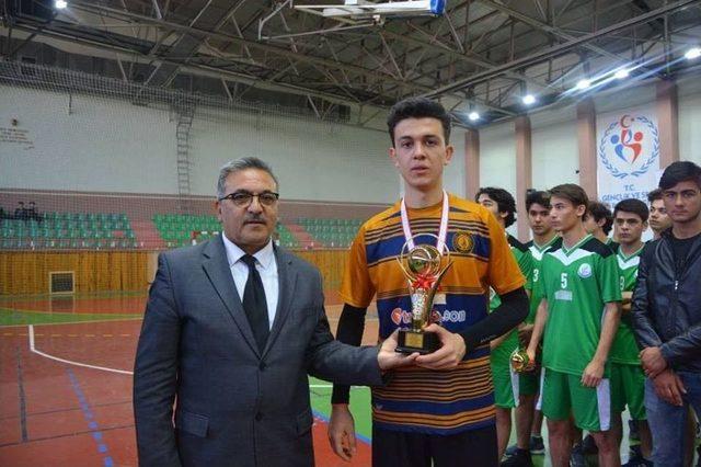 Nevşehir’de A Genç Erkekler Voleybol Turnuvası Sona Erdi