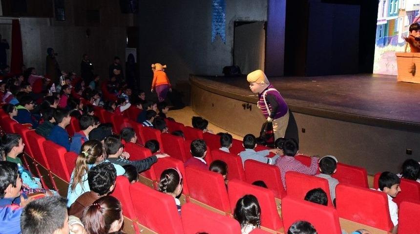 Vanlı &Ccedil;ocuklardan &ldquo;rafadan Tayfa&rdquo; Ekibine B&uuml;y&uuml;k İlgi