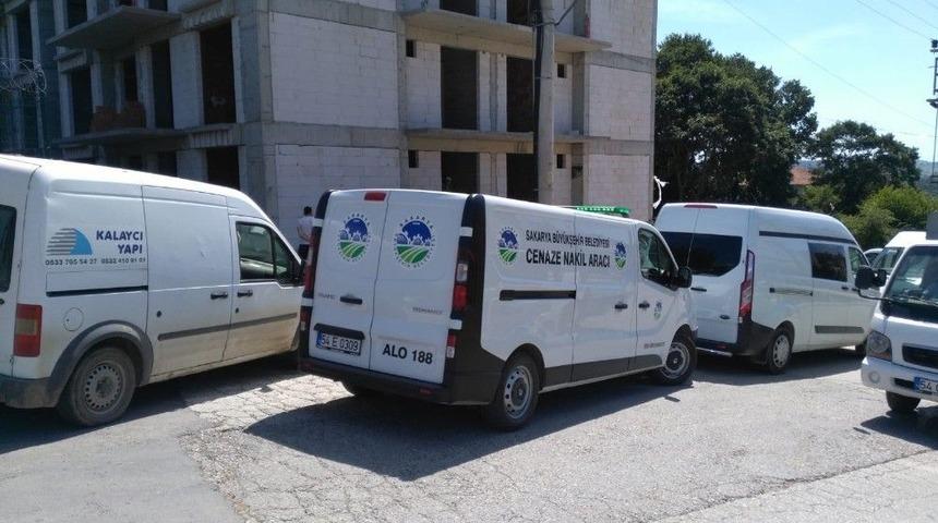 İnşaattan D&uuml;şen İş&ccedil;i Hayatını Kaybetti