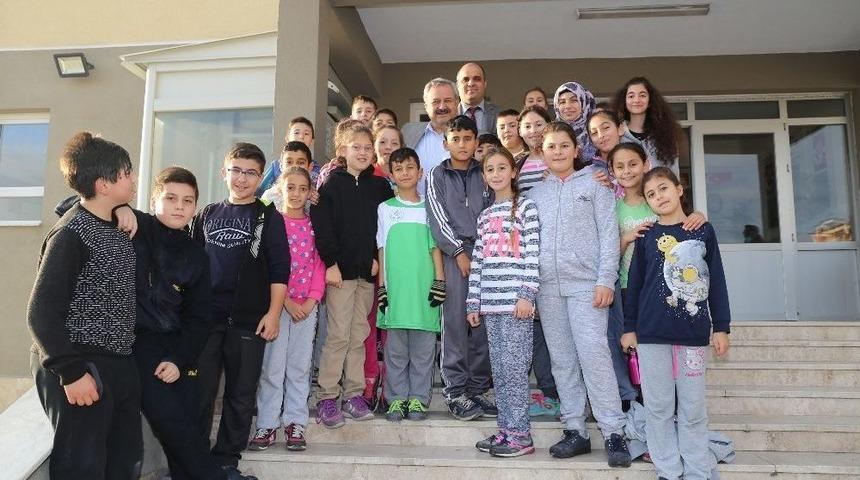 Başkan Uysal &Ouml;ğrenciler İle Bir Araya Geldi