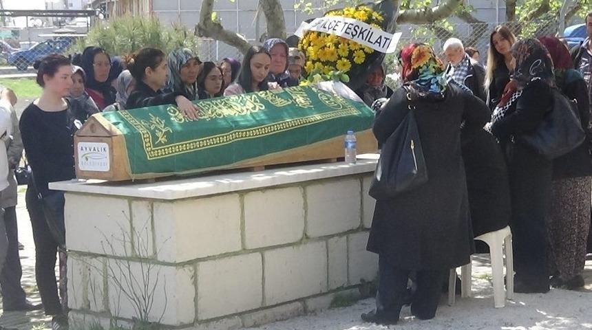 Trafik Kazasında Hayatını Kaybeden 3 Gen&ccedil; Son Yolculuklarına Uğurlandı