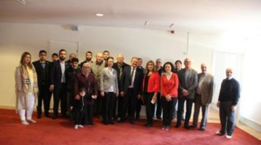 A&uuml; Uluslararası Tanıtımlara Devam Ediyor