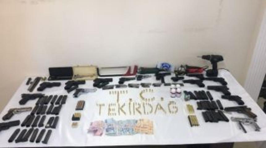Tekirdağ&rsquo;da Polisten Silah Operasyonu