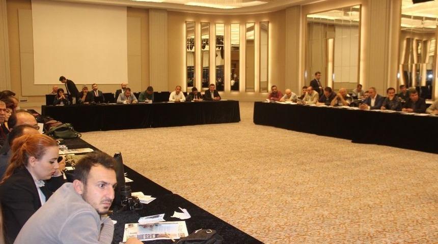 Bakan &Ouml;zhaseki: "hdp&rsquo;nin Barajı Aşacağı Kanaatinde Değilim"