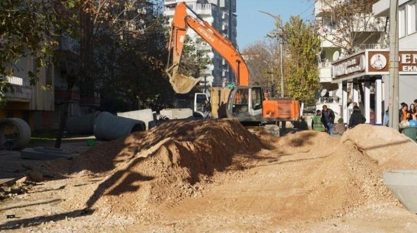Esentepe Caddesinde Altyapı Yeniliyor