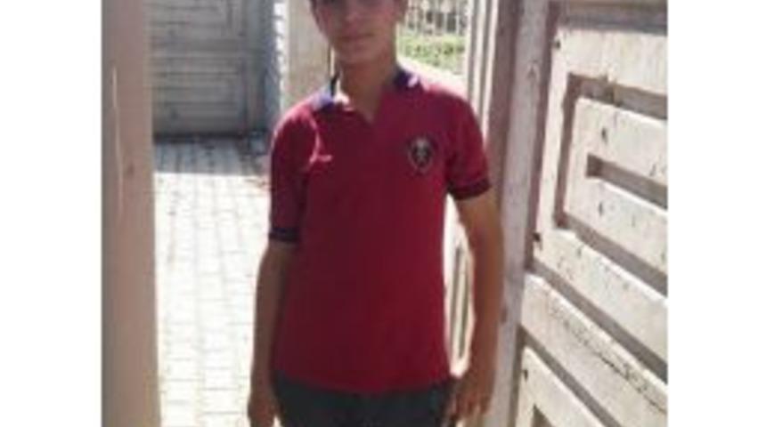 15 Yaşındaki Motosiklet S&uuml;r&uuml;c&uuml;s&uuml; Kazada &Ouml;ld&uuml;