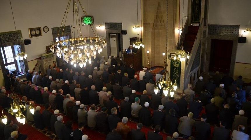 Boz&uuml;y&uuml;k&rsquo;te Şehit Polisler İ&ccedil;in Mevlit Okutuldu