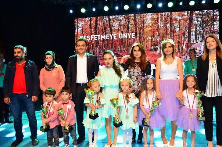 Ünye’de En Benzer İkizler Yarışması G5