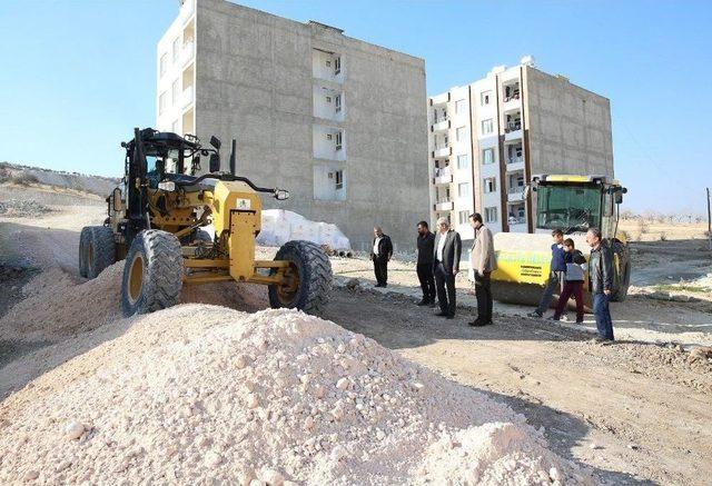 Devteşti Mahallesinde Park Ve Yol Çalışmalarını İncelendi