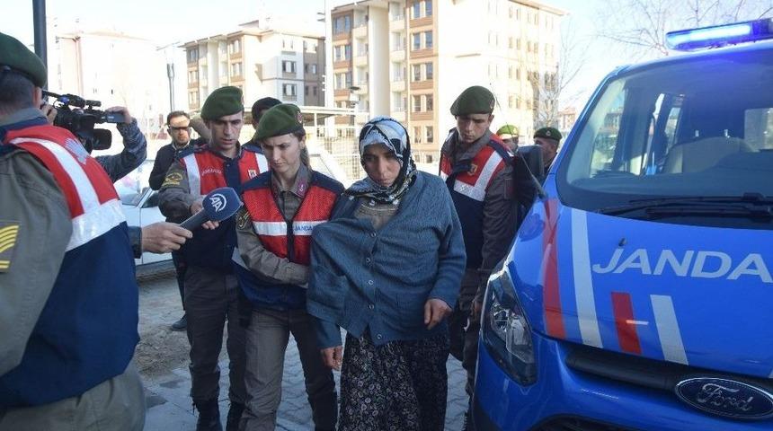 Zincirle Beton Kolona Bağlı Bulunan Cesedin Ş&uuml;phelileri Adliyeye Sevk Edildi