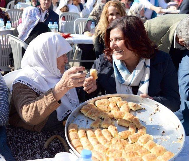 Yeniköy’ün 30 Yıllık Su Sorununu Çözen Başkan Çerçioğlu’na Büyük İlgi