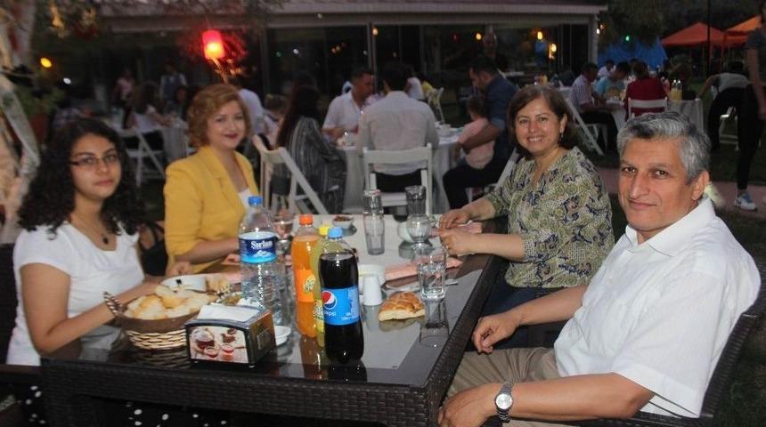 Veteriner Hekimler İftarda Buluştu