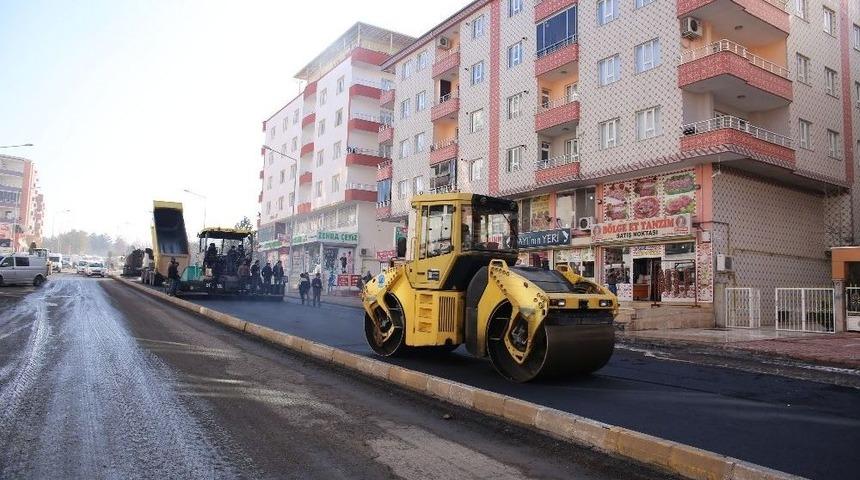 Batman&rsquo;da Asfalt &Ccedil;alışması S&uuml;r&uuml;yor