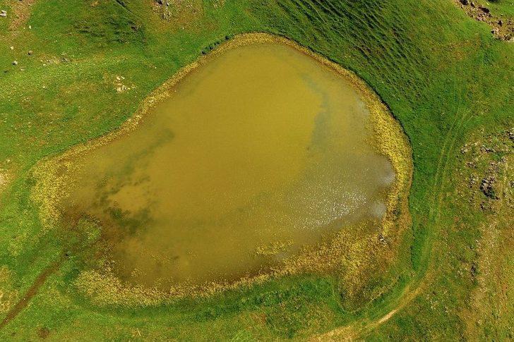Adını Efsanelerden Alan ‘dipsiz Göl’ Büyülüyor G3