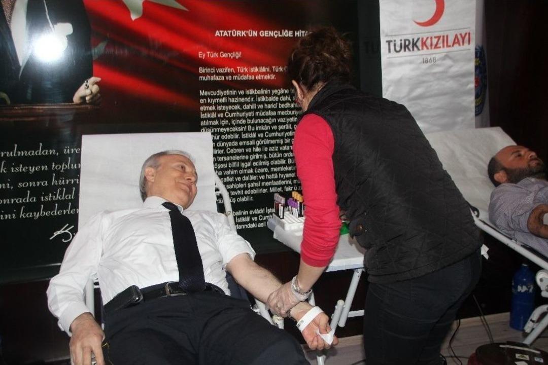Bilecik İl Emniyet M&uuml;d&uuml;rl&uuml;ğ&uuml; &Ccedil;alışanlarında Kan Bağışı