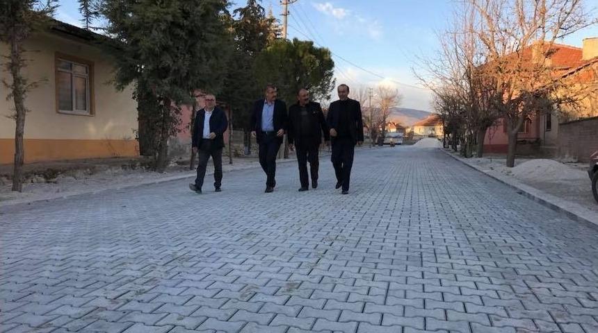 &Ccedil;ivril Belediye Başkanı G&uuml;ven, Mahallelerdeki &Ccedil;alışmaları İnceledi