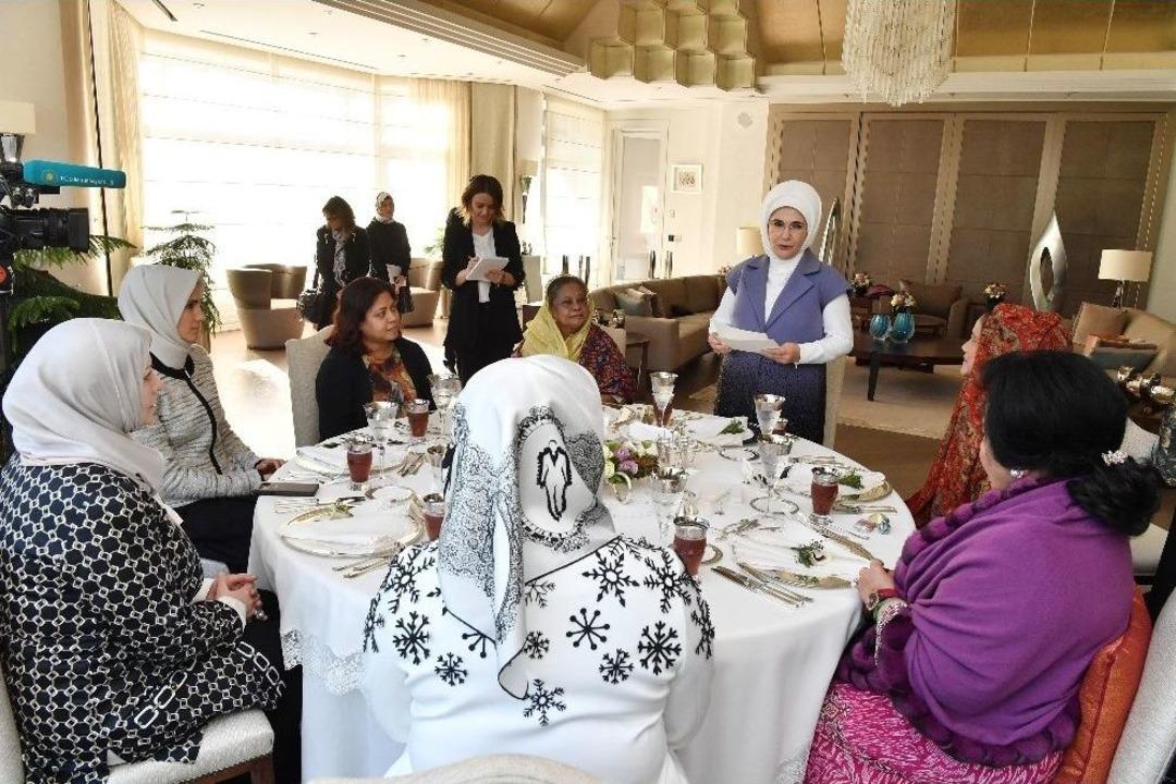 Emine Erdoğan, Liderlerin Eşlerine Yemek Verdi