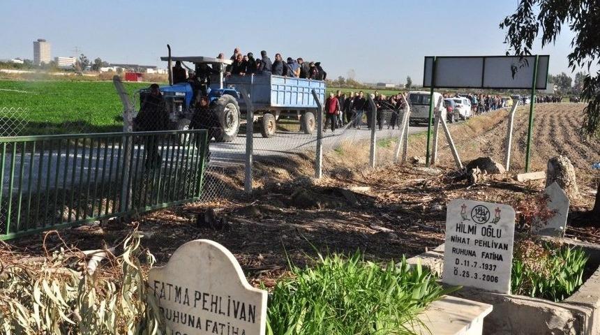 &Uuml;niversiteli &Ouml;zg&uuml;rcan Adana&rsquo;da Toprağa Verildi