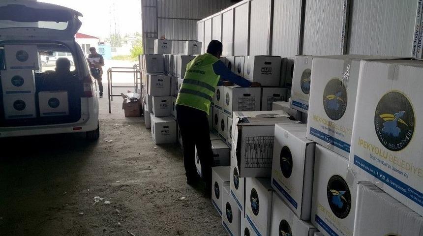İpekyolu Belediyesinden 2 Bin 500 Dar Gelirli Ailelere Gıda Yardımı