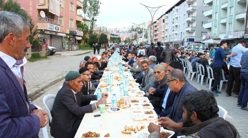 Hizan Belediyesi İftar Programı D&uuml;zenledi