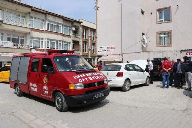 Motor Kısmında Yılan Gören Sürücü 1 Hafta Otomobiline Binemedi