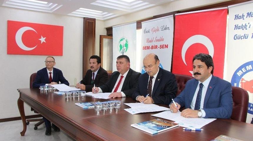 Seyitgazi S&ouml;zleşme İmza T&ouml;renine Ev Sahipliği Yaptı