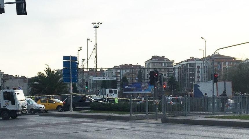Bah&ccedil;elievler&rsquo;deki Bomba Y&uuml;kl&uuml; Ara&ccedil; Olay Yerinden Kaldırıldı