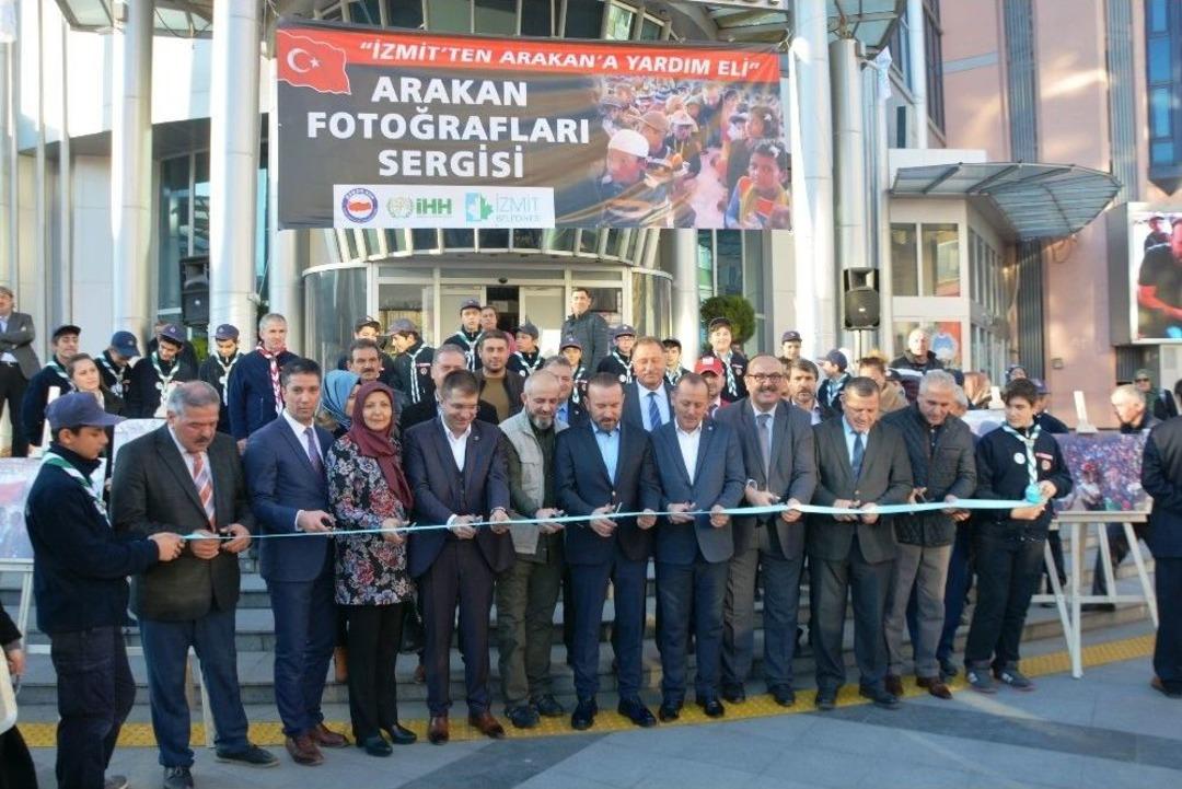 Arakan&rsquo;daki İnsanlık Dramı Fotoğraf Karelerinde