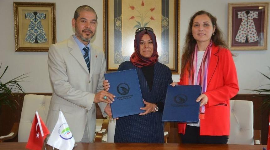 D&uuml;zce &Uuml;niversitesi Kalkınmaya Destek Oluyor