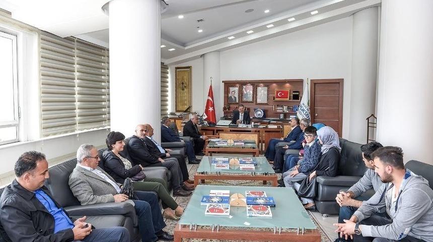 &Ouml;zalper Parkı Otizm Ve Down Sendromlular İ&ccedil;in Yeniden D&uuml;zenleniyor