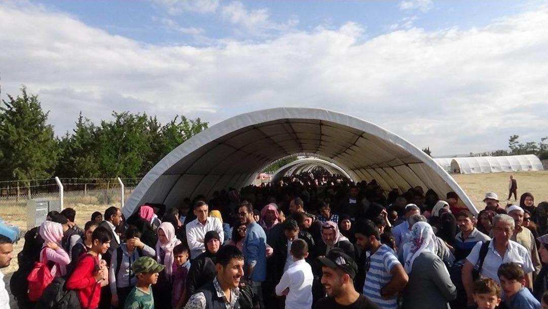 Bayram İ&ccedil;in Suriye&rsquo;ye Gidenlerin Sayısı 25 Bine Yaklaştı