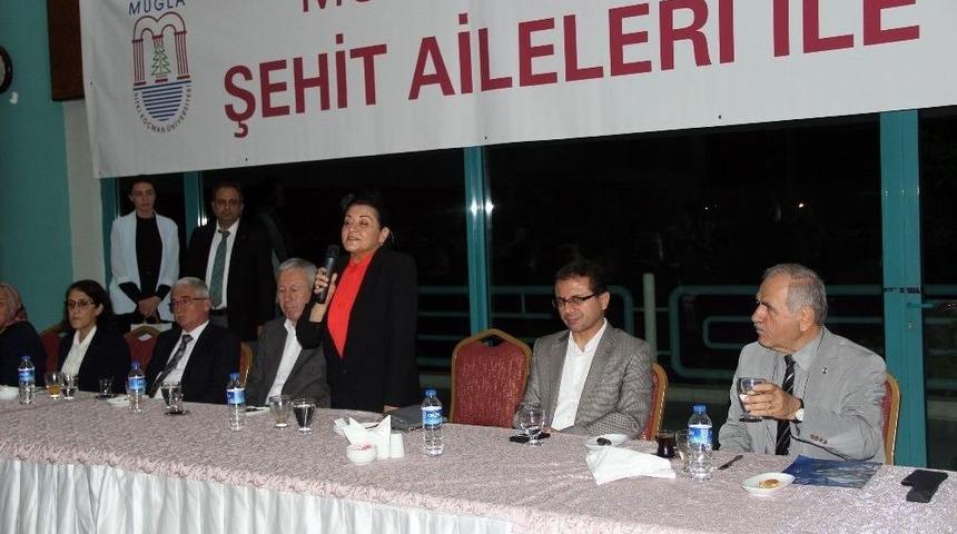 &Uuml;niversite Şehit Ve Gazi Aileleri İle İftarda Buluştu